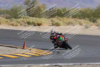 media/Oct-08-2022-SoCal Trackdays (Sat) [[1fc3beec89]]/Turn 10 (945am)/